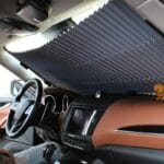 Rideau pare-soleil de pare-brise retractable – Image 2
