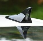 Antenne LED forme requin à energie solaire Noir – Image 3